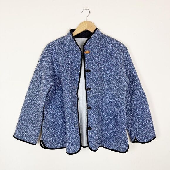 Vintage 70s Vintage Cottagecore Quilted Jacket Navy Blue Floral Print - Picture 3 of 7